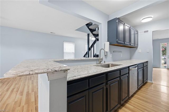 4634 Fern Oak CT, Virginia Beach, VA 23462