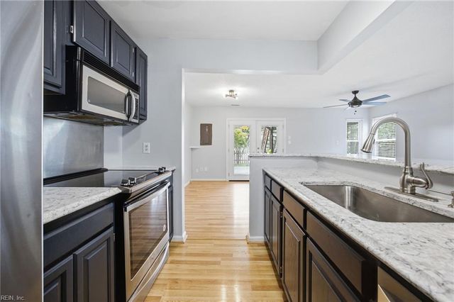 4634 Fern Oak CT, Virginia Beach, VA 23462