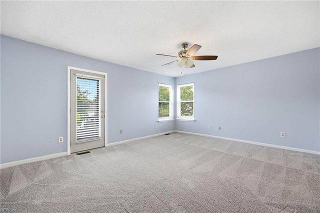 4634 Fern Oak CT, Virginia Beach, VA 23462