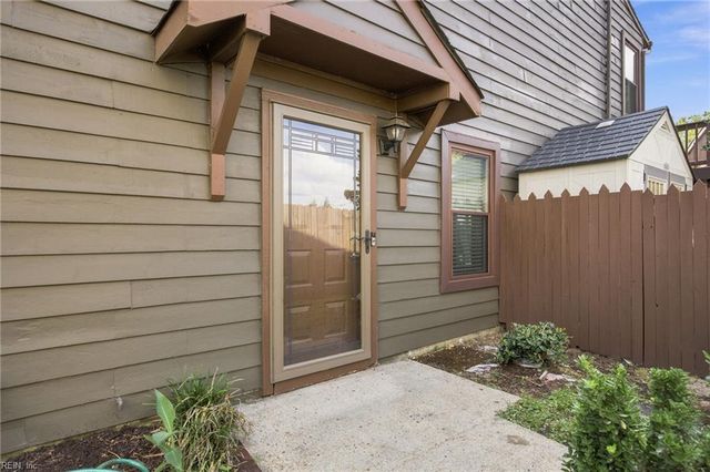 4634 Fern Oak CT, Virginia Beach, VA 23462