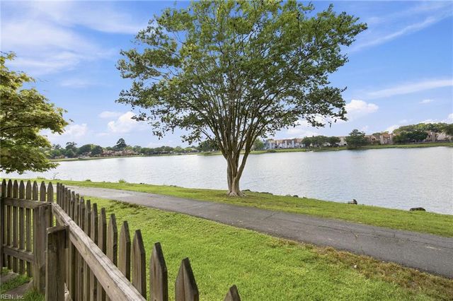 4634 Fern Oak CT, Virginia Beach, VA 23462