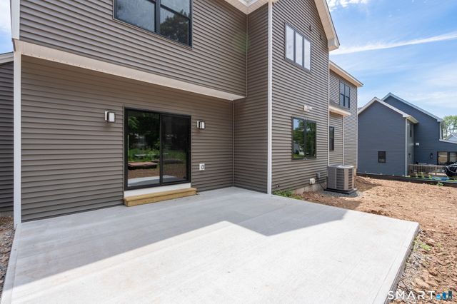 47 Luca Lane, Wethersfield, CT 06109