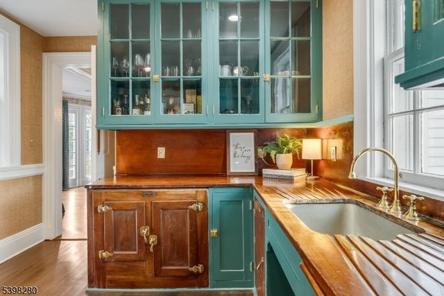 22 Talmage Rd, Mendham Boro, NJ 07945