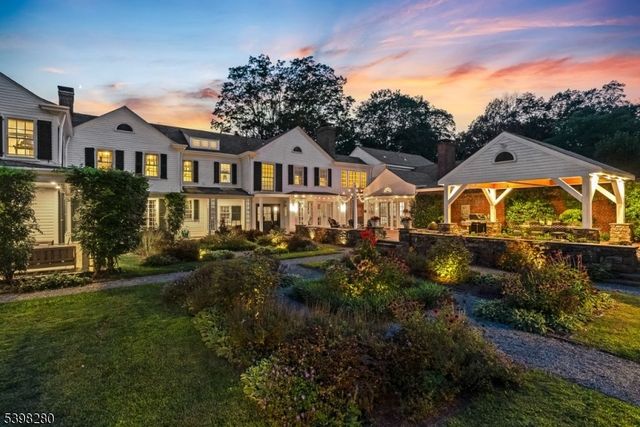 22 Talmage Rd, Mendham Boro, NJ 07945