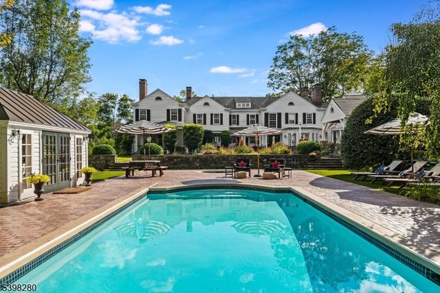 22 Talmage Rd, Mendham Boro, NJ 07945