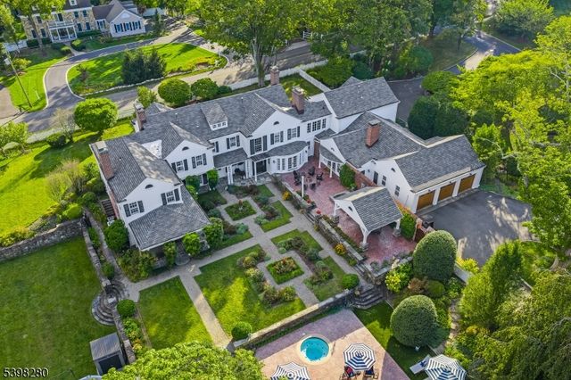 22 Talmage Rd, Mendham Boro, NJ 07945