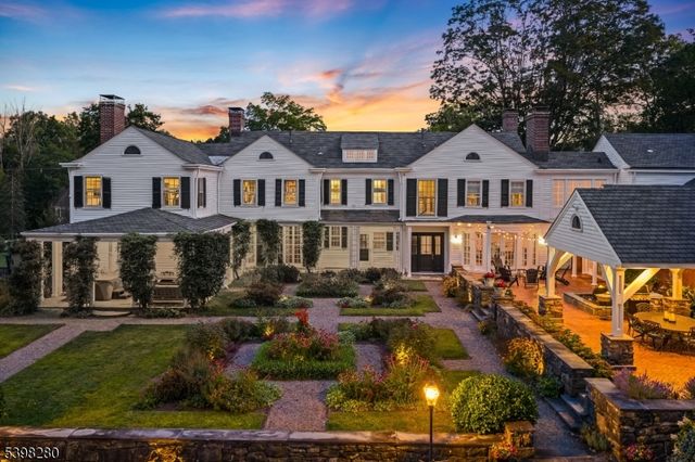 22 Talmage Rd, Mendham Boro, NJ 07945