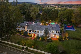 22 Talmage Rd, Mendham Boro, NJ 07945