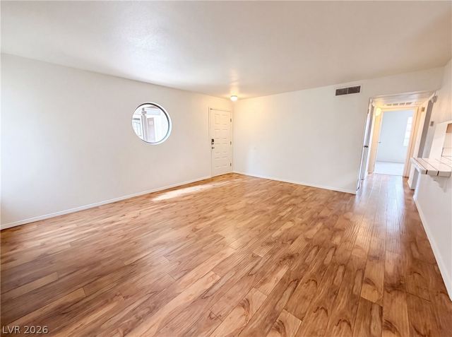 5056 Jeffreys Street 102, Las Vegas, NV 89119
