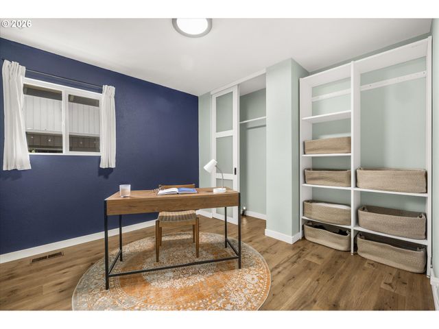 12050 Sw King George Dr, Portland, OR 97224