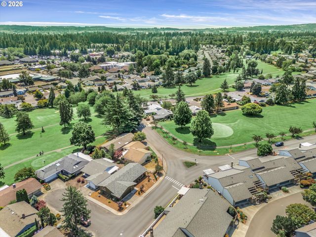 12050 Sw King George Dr, Portland, OR 97224
