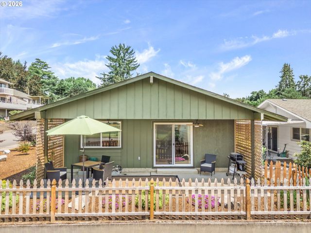 12050 Sw King George Dr, Portland, OR 97224