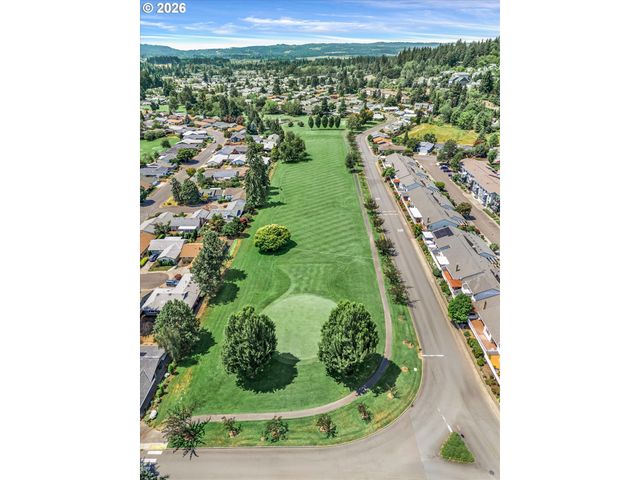 12050 Sw King George Dr, Portland, OR 97224