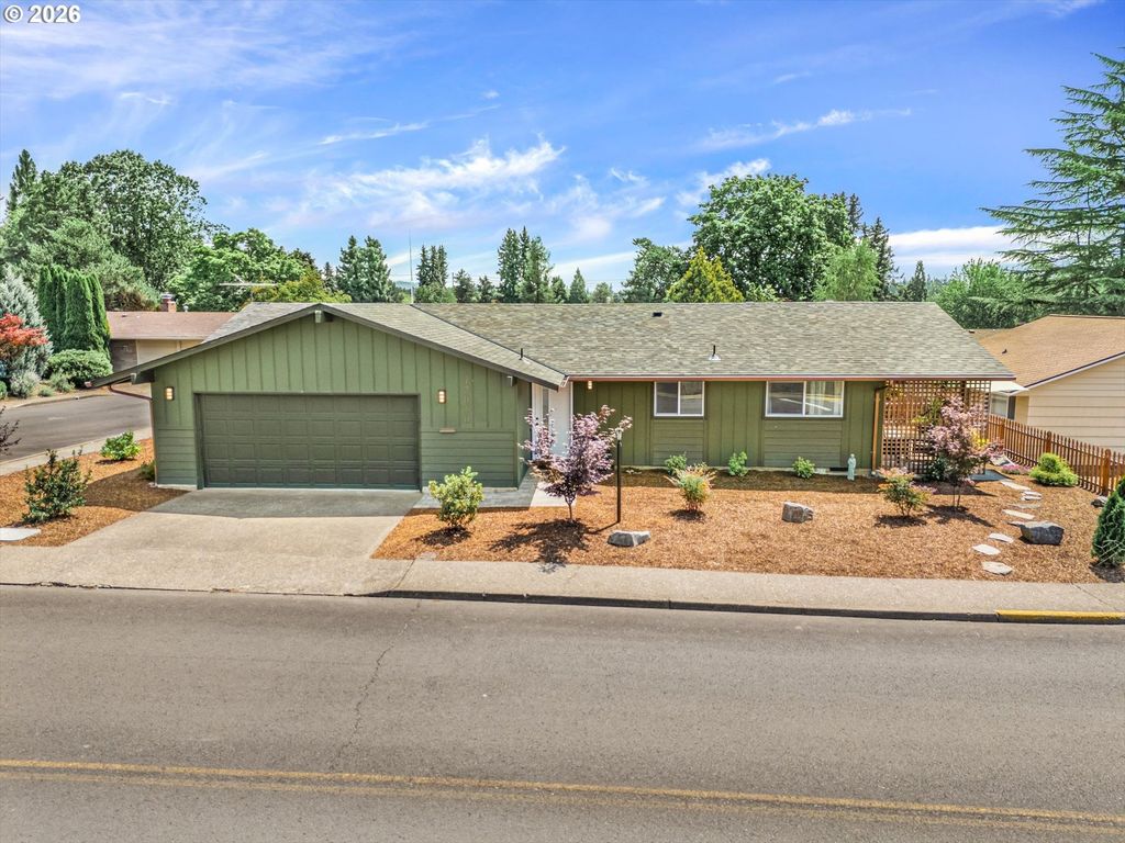 12050 Sw King George Dr, Portland, OR 97224
