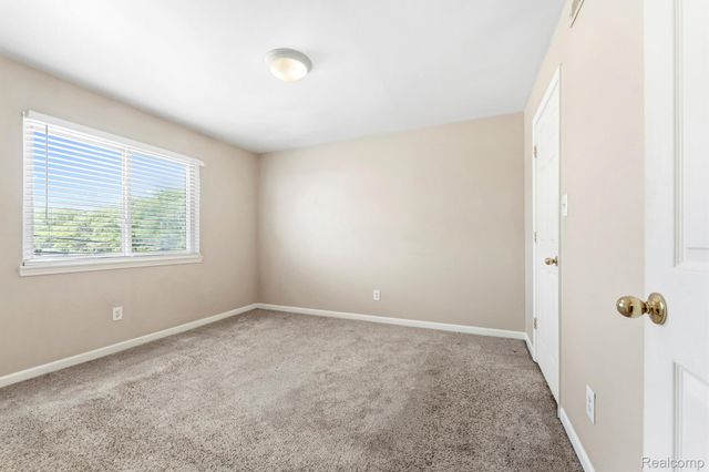 1714 Fort Street, Trenton, MI 48183