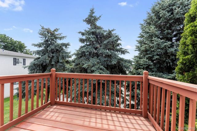 1714 Fort Street, Trenton, MI 48183
