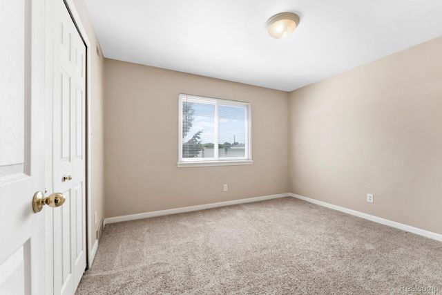 1714 Fort Street, Trenton, MI 48183