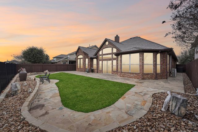 204 Norcia LOOP, Liberty Hill, TX 78642