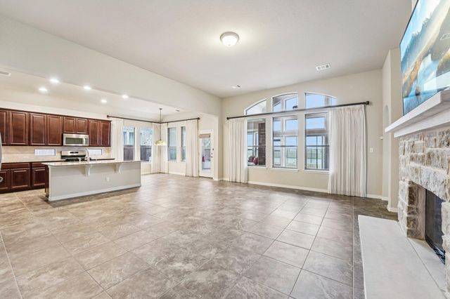 204 Norcia LOOP, Liberty Hill, TX 78642