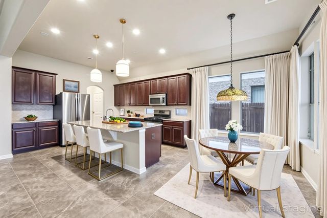 204 Norcia LOOP, Liberty Hill, TX 78642