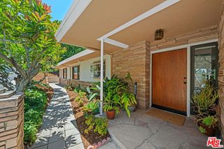 14947 Rhinestone Drive, Sherman Oaks, CA 91403