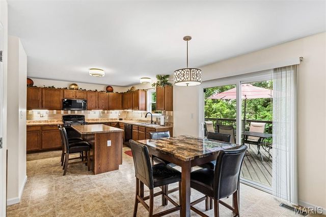 11277 Tea Olive Drive, Bridgeton, MO 63044