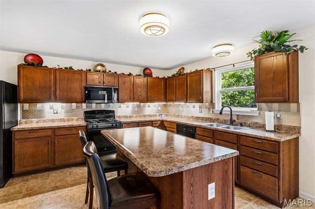11277 Tea Olive Drive, Bridgeton, MO 63044