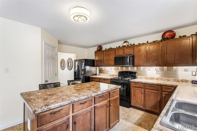 11277 Tea Olive Drive, Bridgeton, MO 63044