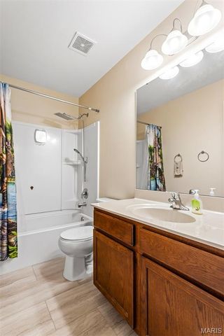 11277 Tea Olive Drive, Bridgeton, MO 63044
