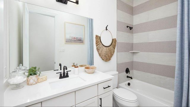 123 Constitution WAY, Kyle, TX 78640