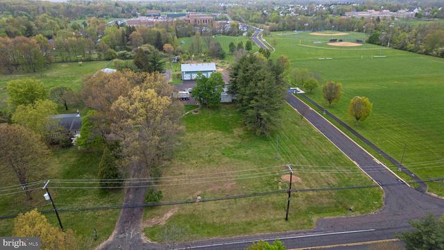 3146 BRISTOL RD, Chalfont, PA 18914