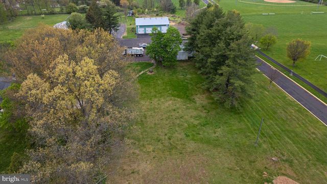 3146 BRISTOL RD, Chalfont, PA 18914