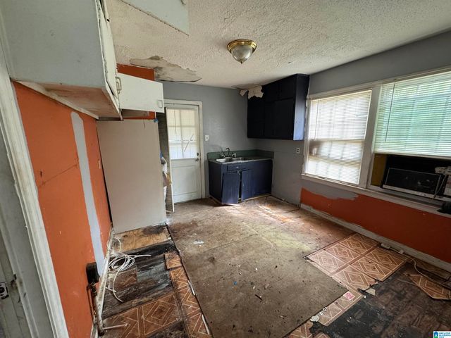 9061 BELVOIR DRIVE, Birmingham, AL 35206