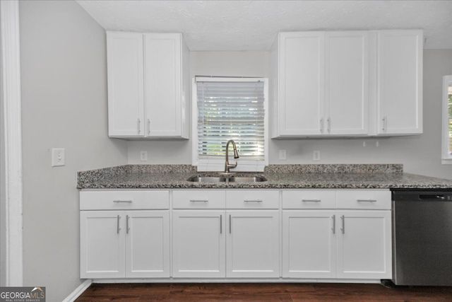 1865 Oak Ridge Way NW, Lawrenceville, GA 30044