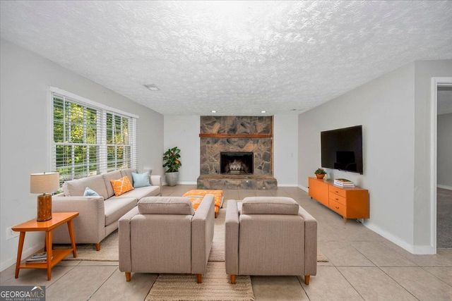 1865 Oak Ridge Way NW, Lawrenceville, GA 30044
