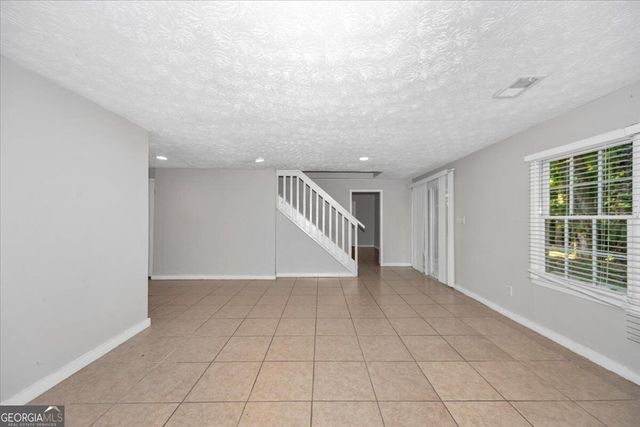 1865 Oak Ridge Way NW, Lawrenceville, GA 30044