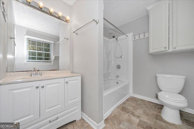 1865 Oak Ridge Way NW, Lawrenceville, GA 30044