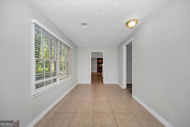 1865 Oak Ridge Way NW, Lawrenceville, GA 30044