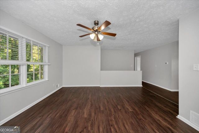 1865 Oak Ridge Way NW, Lawrenceville, GA 30044
