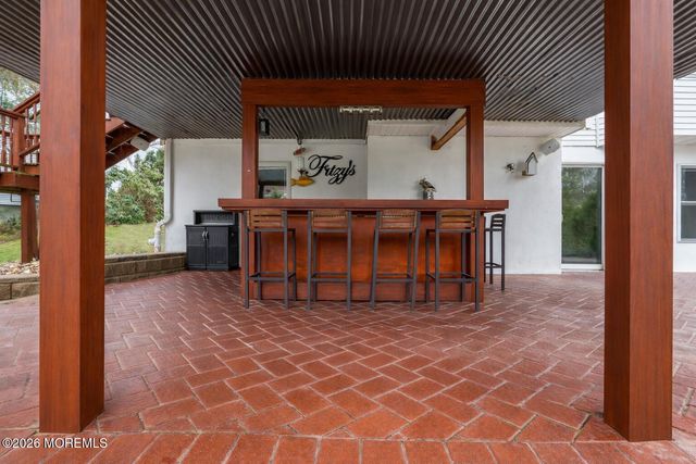 18 Coral Drive, Howell, NJ 07731