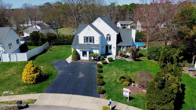 18 Coral Drive, Howell, NJ 07731