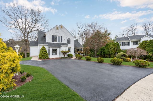 18 Coral Drive, Howell, NJ 07731