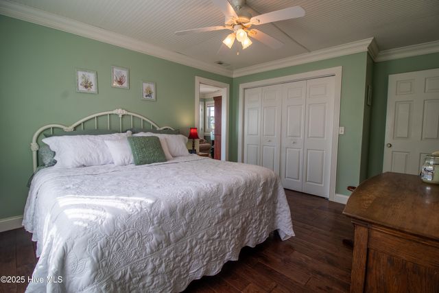 1103 S Topsail Drive, Surf City, NC 28445