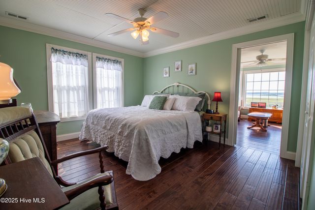 1103 S Topsail Drive, Surf City, NC 28445