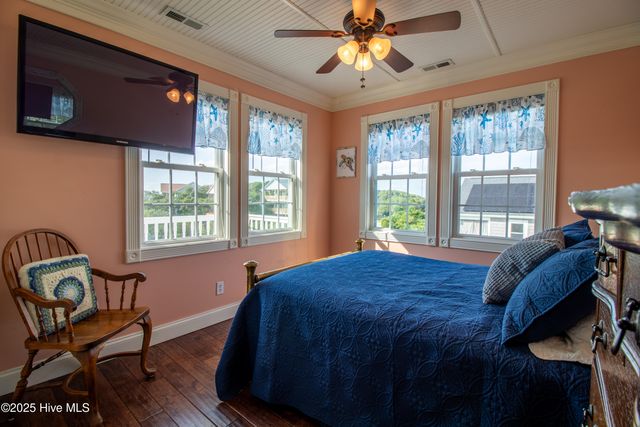 1103 S Topsail Drive, Surf City, NC 28445