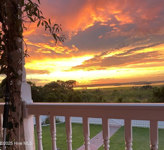 1103 S Topsail Drive, Surf City, NC 28445