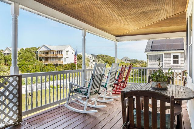 1103 S Topsail Drive, Surf City, NC 28445