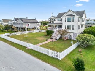 1103 S Topsail Drive, Surf City, NC 28445