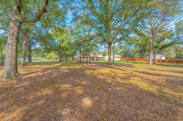 4841 Antioch Road, Crestview, FL 32536