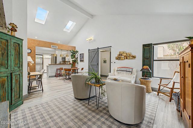 3170 N Brittlebush Lane, Tucson, AZ 85712